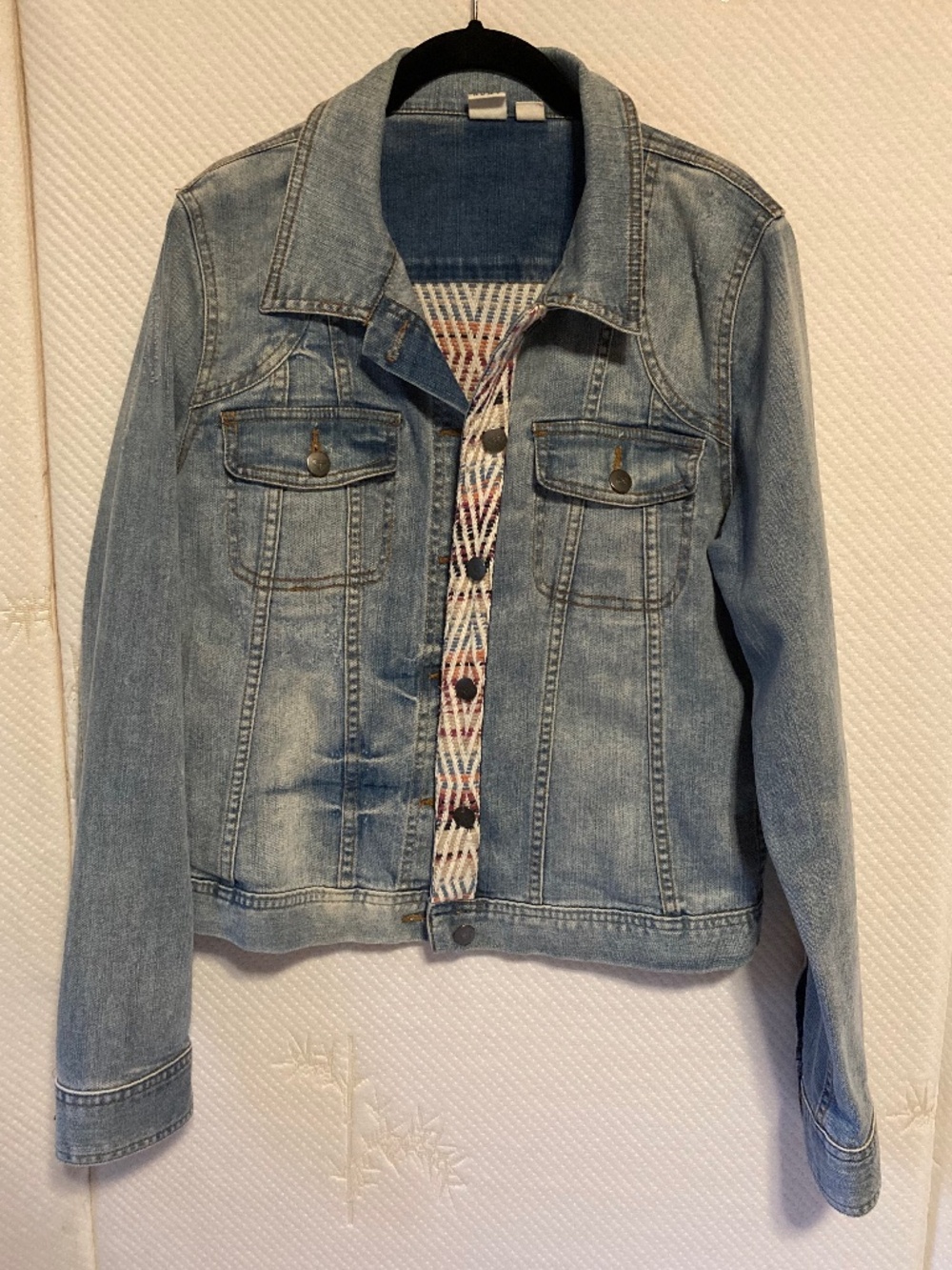 Women’s Distressed Jean Jacket Roxy Size L